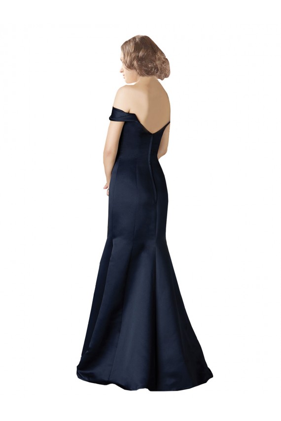 Bleu marine foncé Sirène Épaule Dénudée Col V Satiné Longue Robes demoiselle d'honneur / Robes de bal en Gros