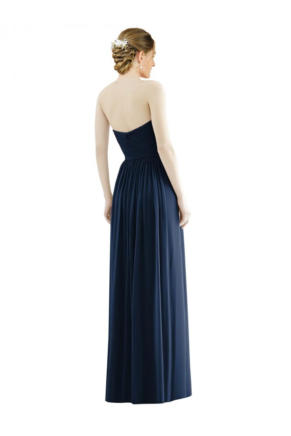 Bleu marine foncé Trapèze Sans bretelle Mousseline Longue Formelles Robes demoiselle d'honneur / Robes de soirée en Gros
