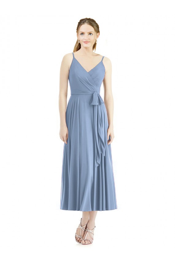 Bleu poussiéreux Trapèze Bretelles spaghetti Mousseline Courte Robes demoiselle d'honneur en Gros