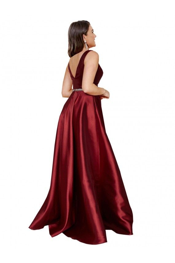 Bordeaux Trapèze Col V Satiné Longue Formelles Robes demoiselle d'honneur / Robes de soirée / Robes de bal en Gros