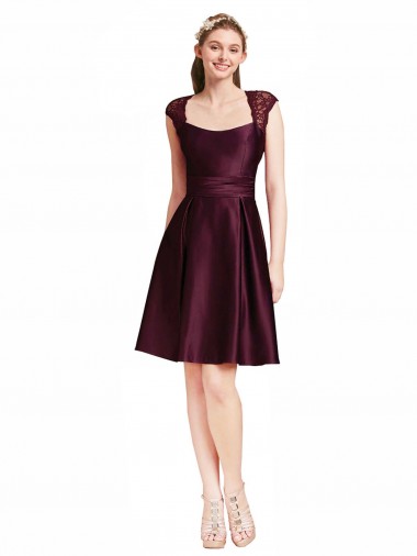 Pourpre Trapèze Col Carré Satiné Dentelle Courte Robes demoiselle d'honneur / Robes de cocktail en Gros