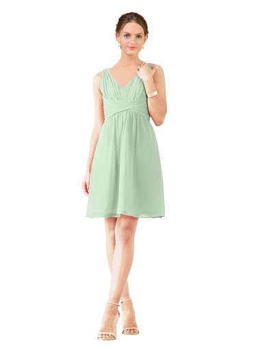 Vert Sauge Trapèze Col V Mousseline Courte Robes demoiselle d'honneur / Robes de cocktail en Gros